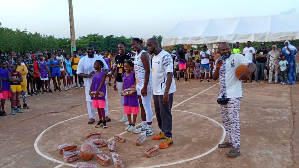 Sika KONE accueillie en héroïne au Centre de Formation de Faladié